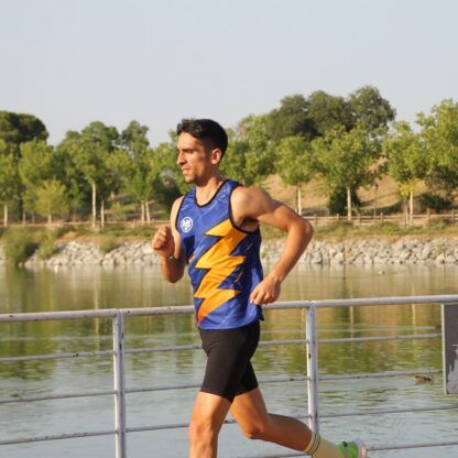 Camiseta Running Tirantes Hombre THUNDER PACE - Imagen 3